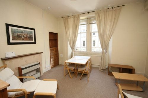 Flat Dean Park Street in City of Edinburgh