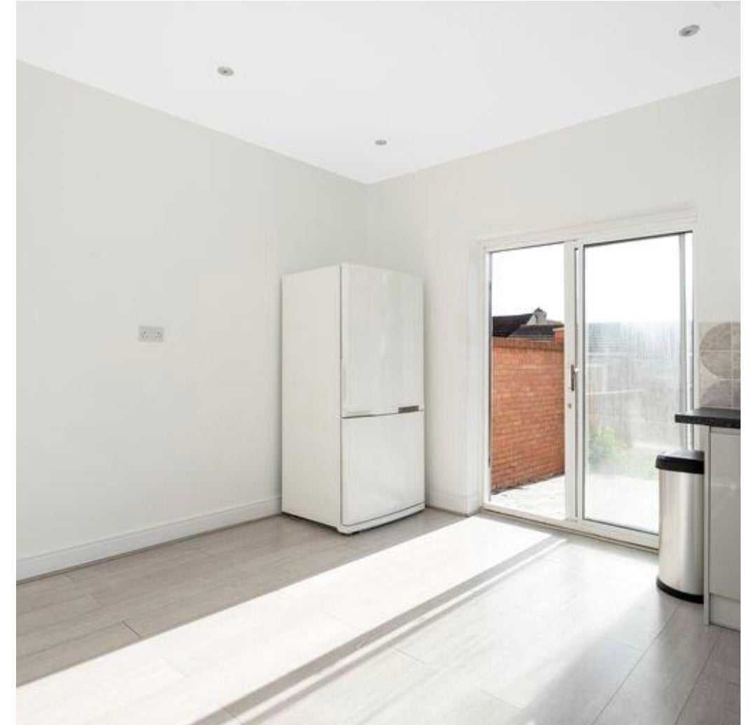 House Orchard Avenue in Greater London