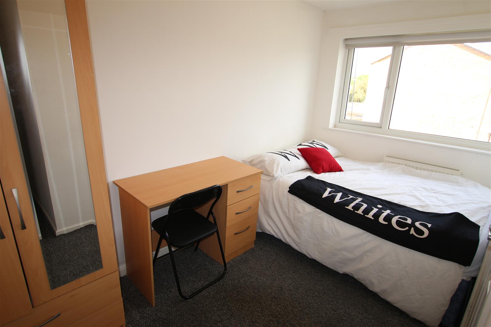 Room Thorn Hill in Northampton