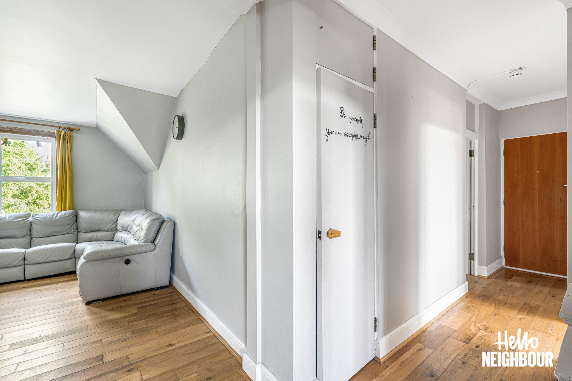 Flat Brondesbury Road in Greater London