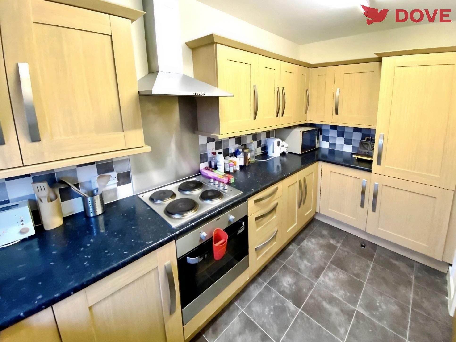 Flat Broomspring Close in Sheffield