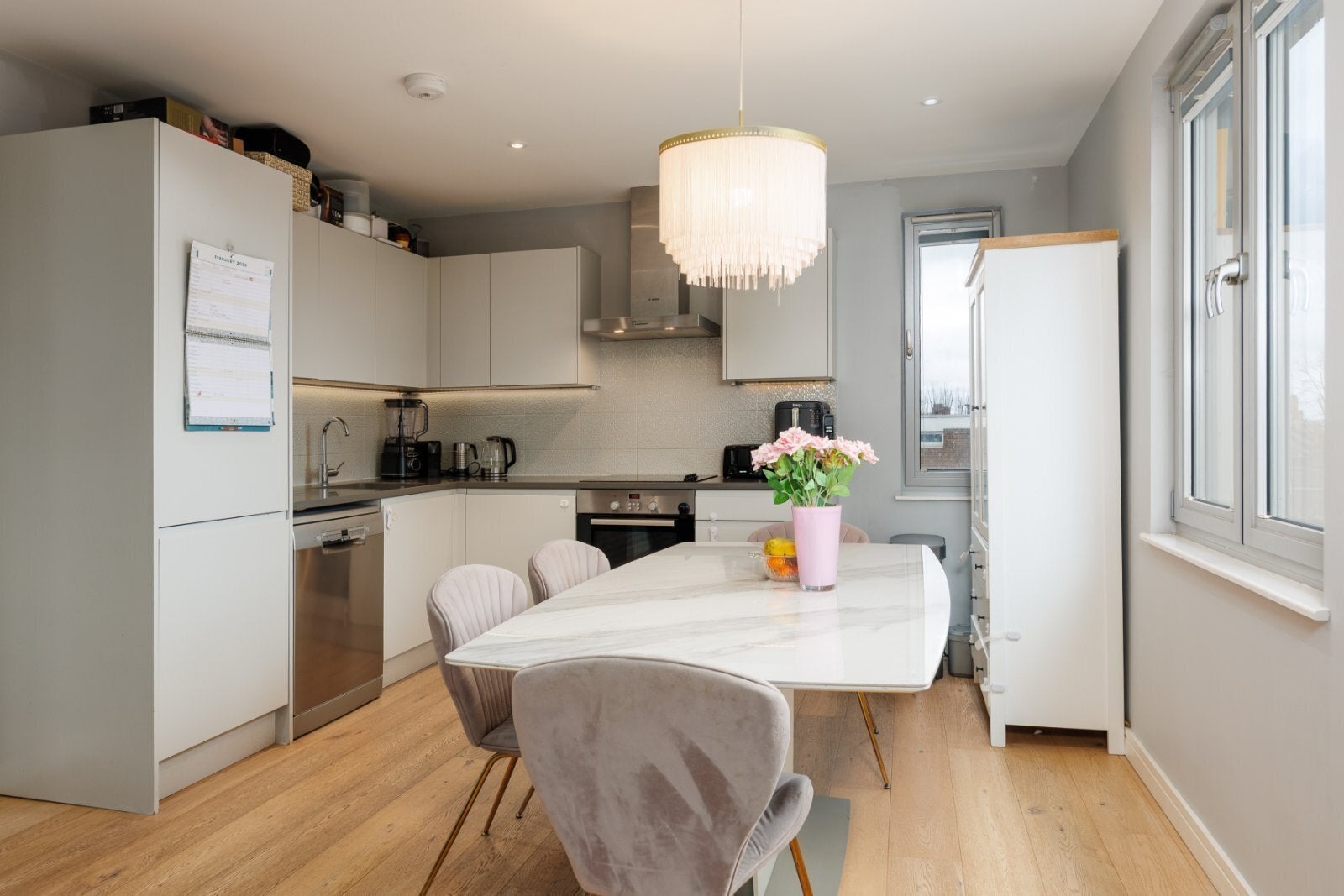 Flat Upper Richmond Road in Greater London