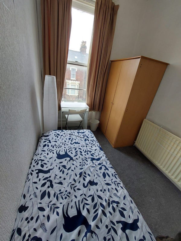Room Belvedere Road in Sunderland