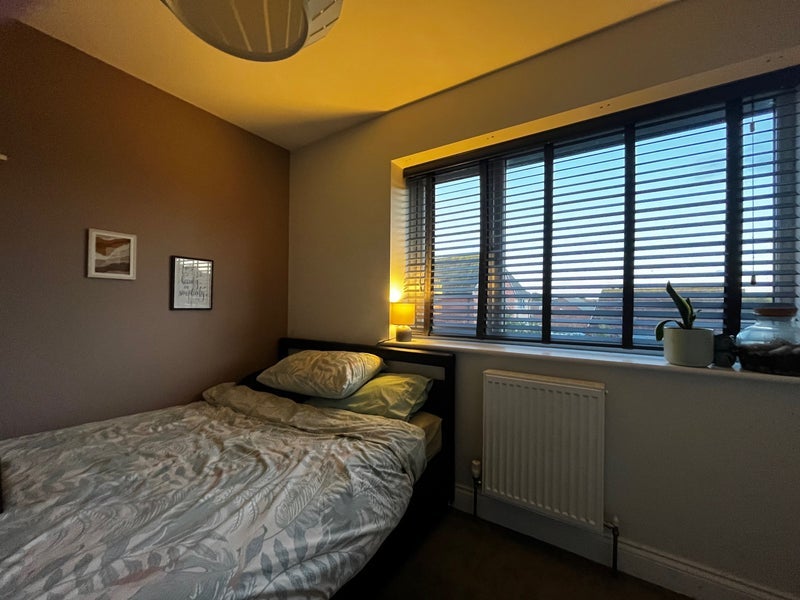 Room Grange Close in Mid Suffolk