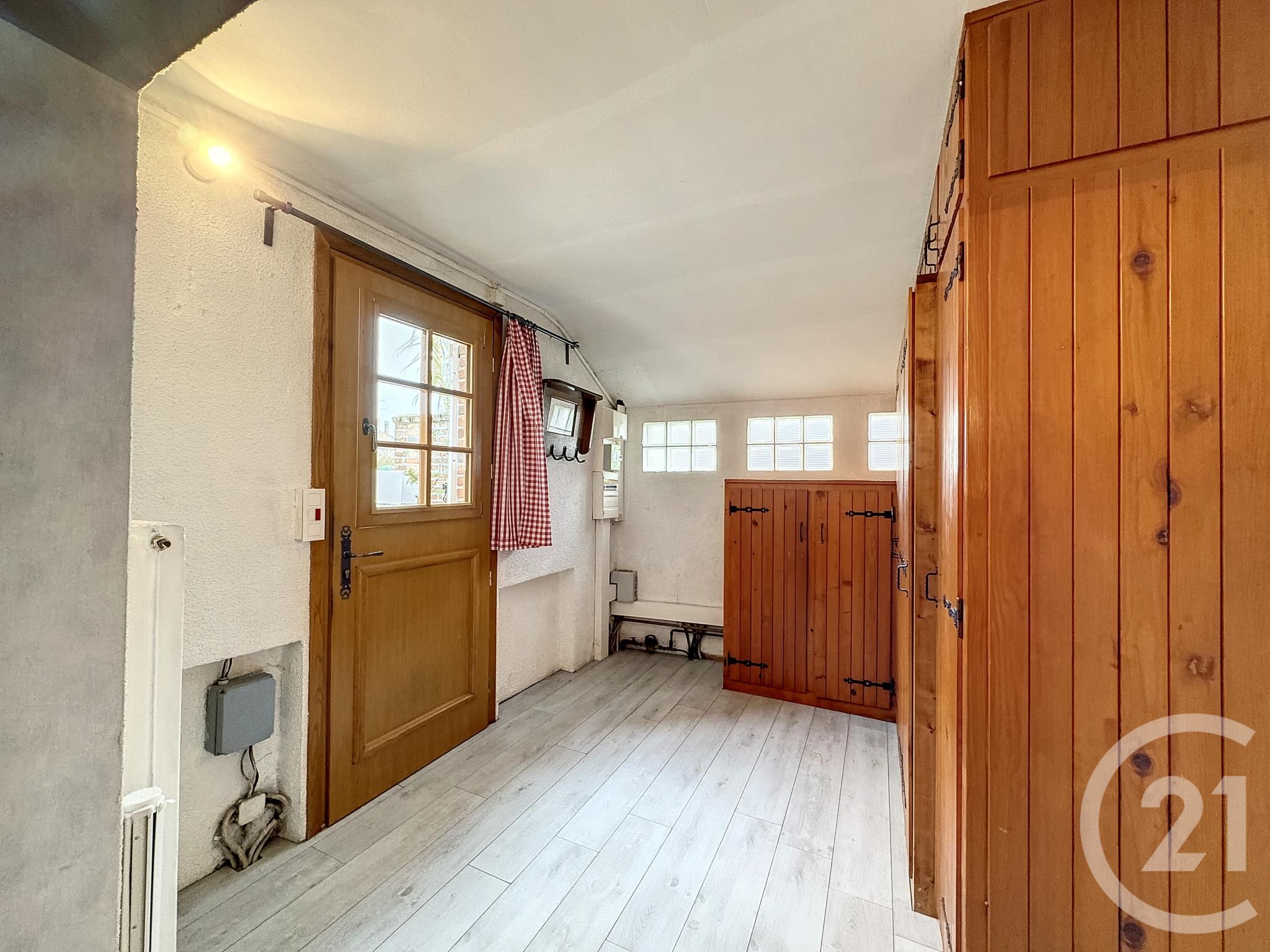 Maison Place Robert Mottu à Chaumont-sur-Tharonne