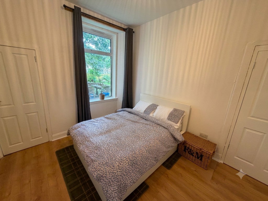 Flat Wellshot Road in Glasgow
