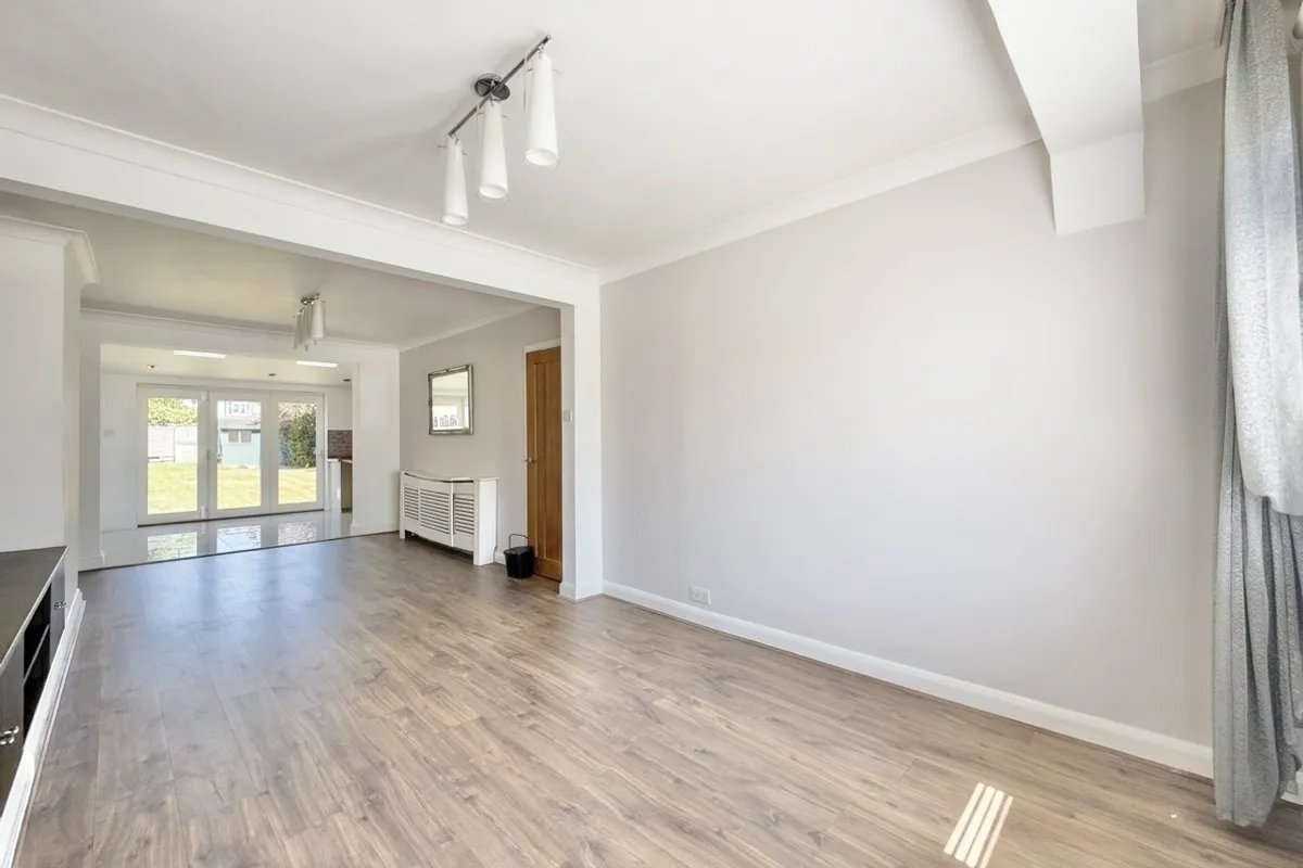 House Surrey Grove in Greater London