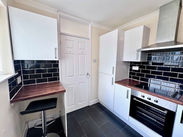 Flat Hatherleigh Walk in Bolton