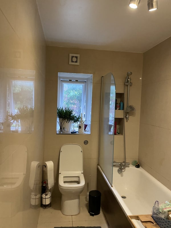 Flat Ollgar Close in Greater London