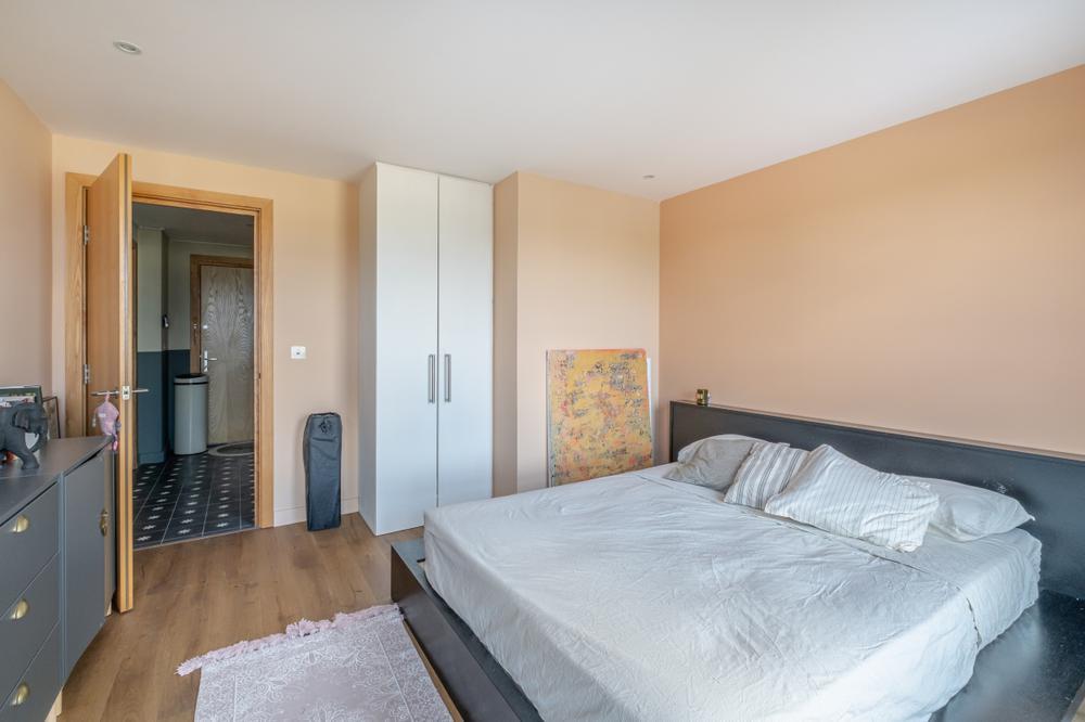 Flat Gloucester Avenue in Greater London