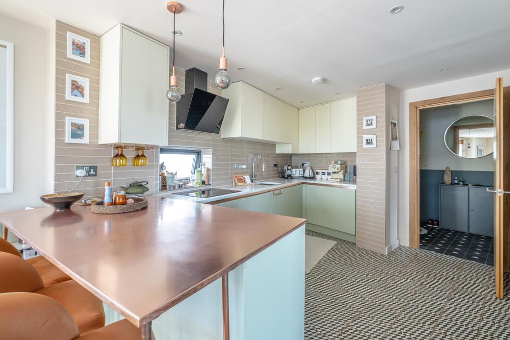 Flat Gloucester Avenue in Greater London