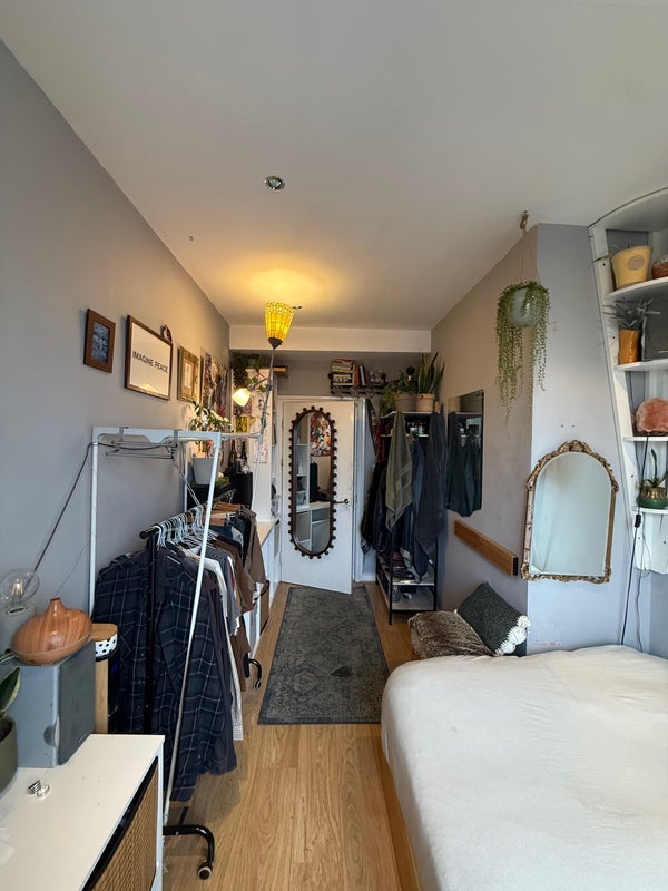 Room Clarence Road in Greater London