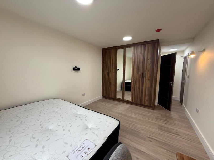 Flat King Street in Newcastle-under-Lyme