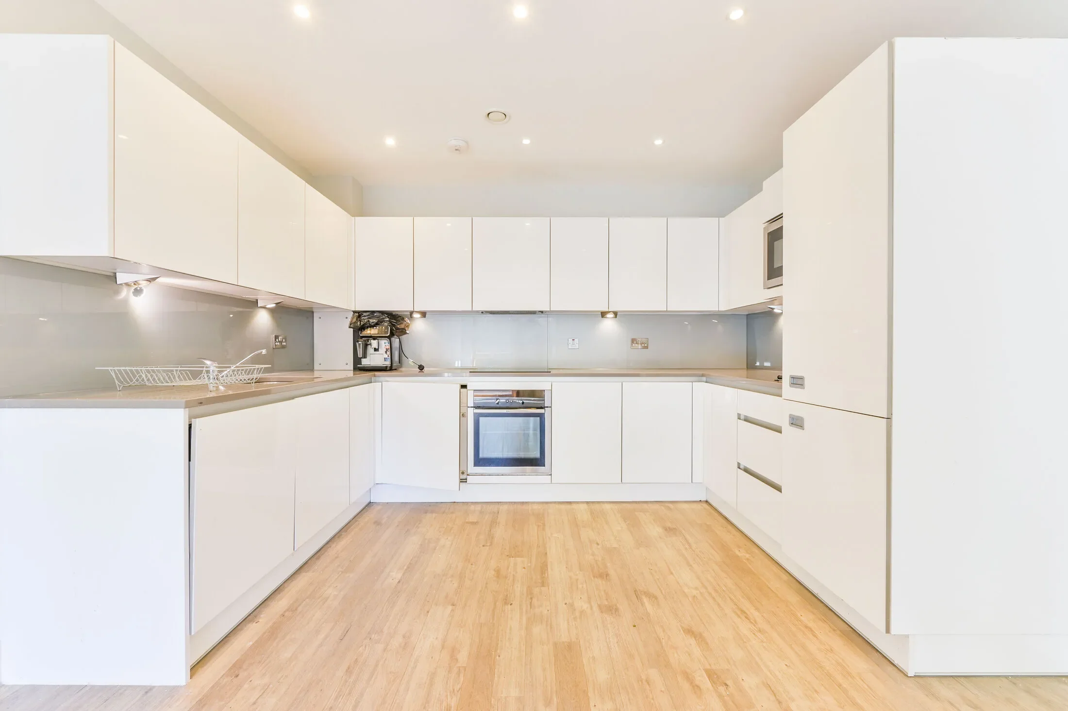 Flat East Acton Lane in Greater London