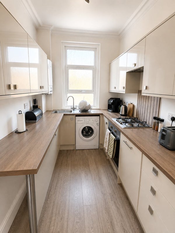 House Battersea Rise in Greater London