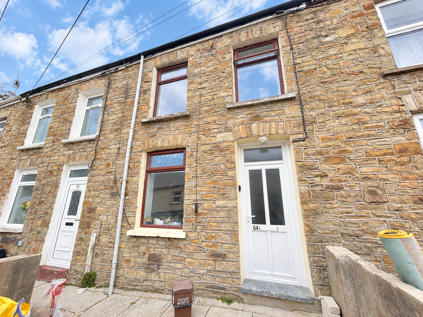 House Oxford Street in Pontycymer