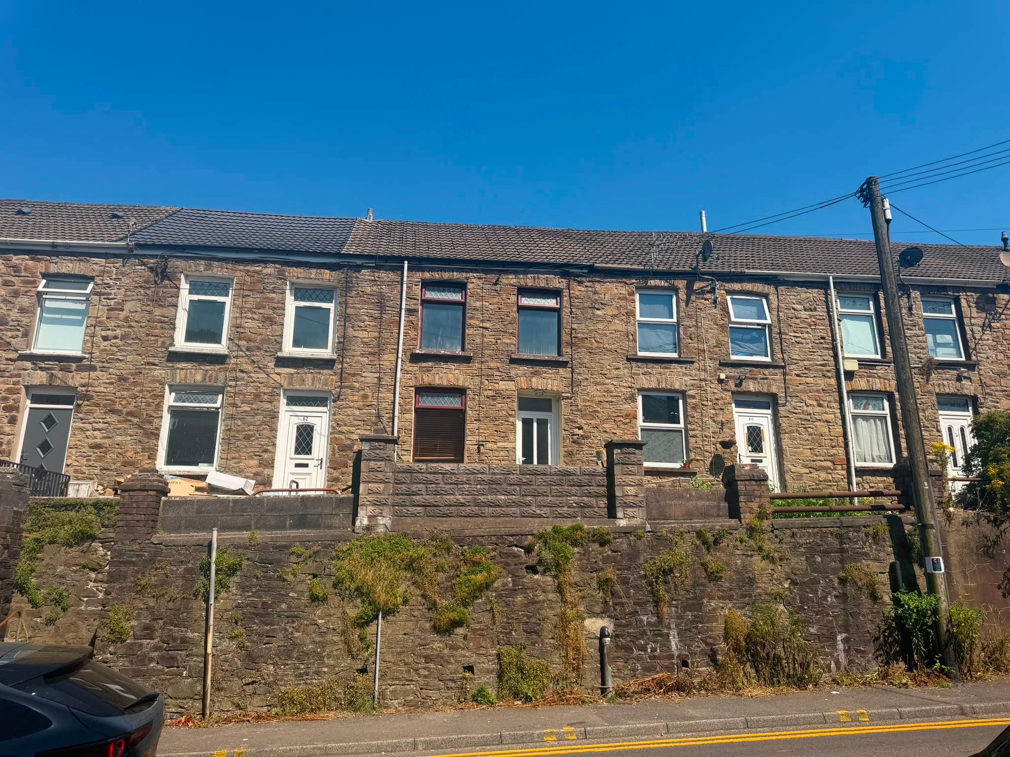 House Oxford Street in Pontycymer