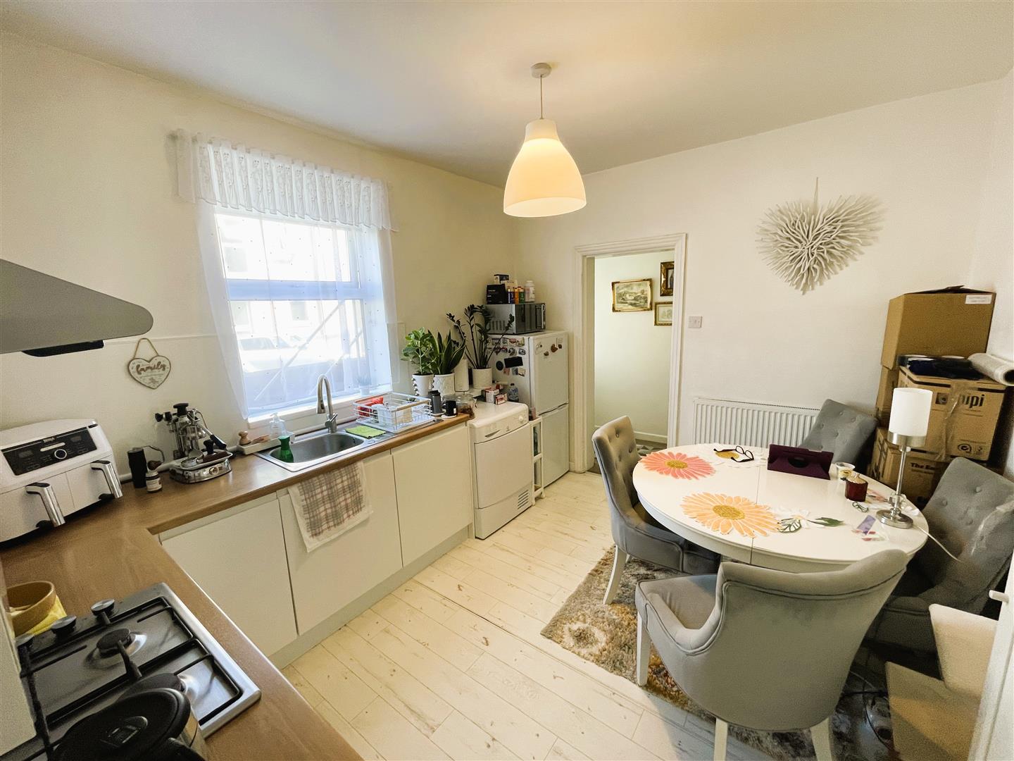 Flat Millbrook Road East in Southampton