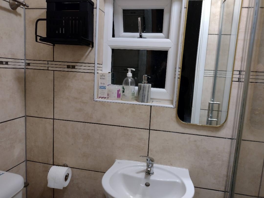 Room Prior Deram Walk in Coventry