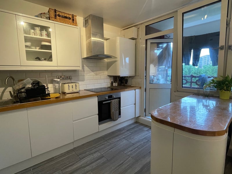 Room Windlass Place in Greater London