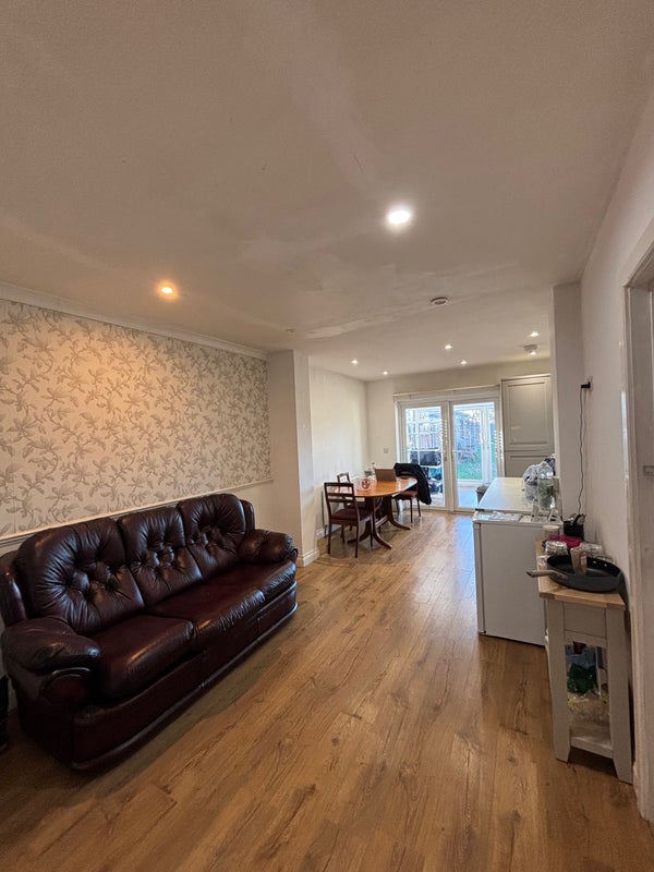 Room Heath Road in Ipswich