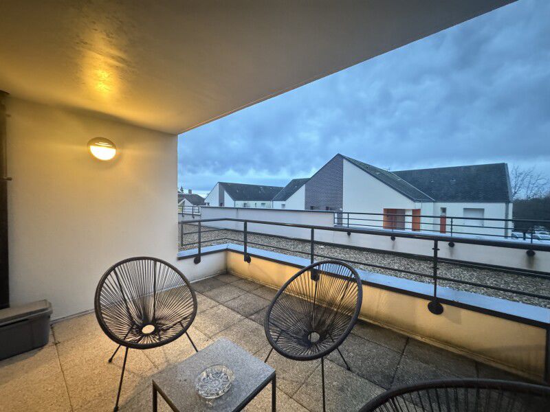 Flat Rue de la Poule Blanche in Ormes