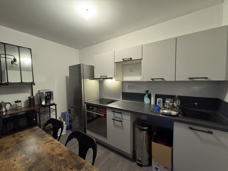 Flat Rue de la Poule Blanche in Ormes