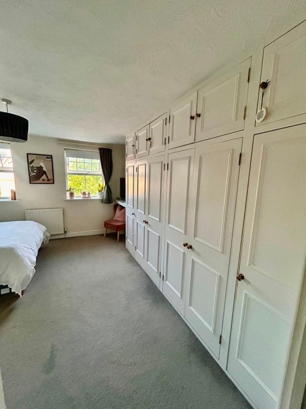 Room Bedford Road in Greater London