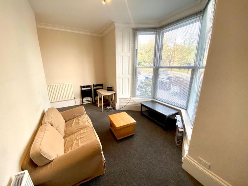 Flat Clarkegrove Road in Sheffield