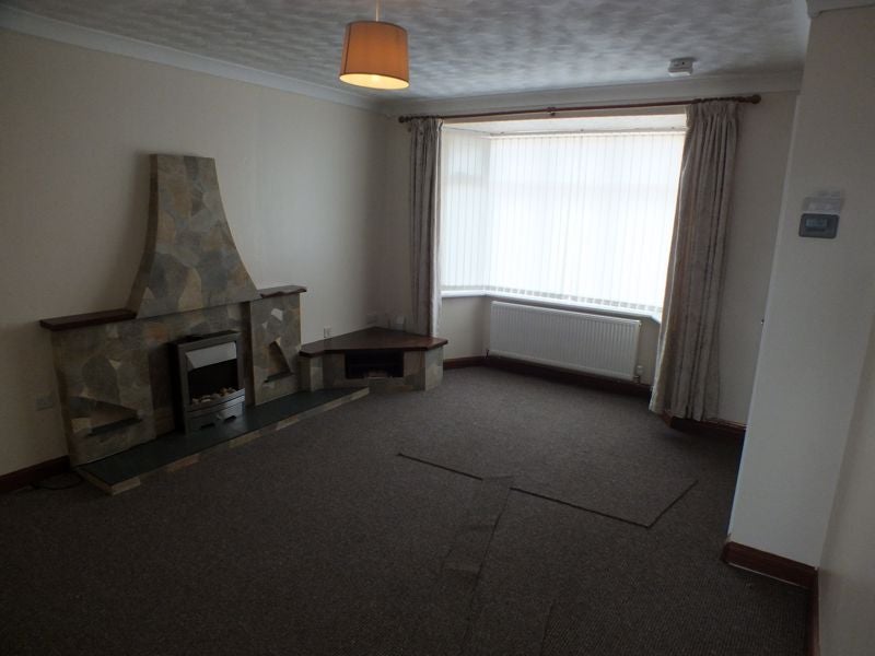 House Lowhurst Drive in Stoke-on-Trent