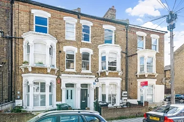 Flat Railton Road in Greater London