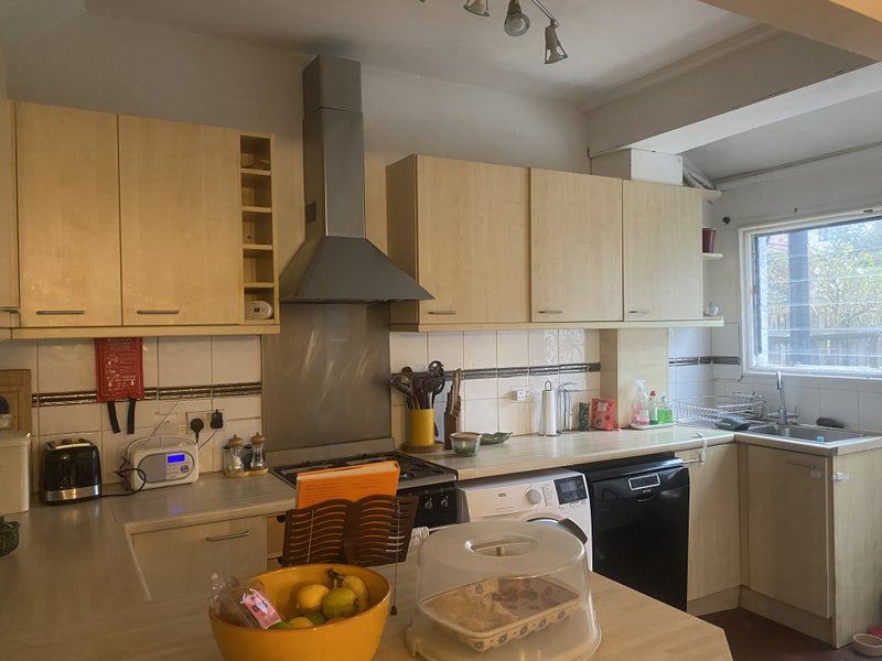 Room Tannsfeld Road in Greater London
