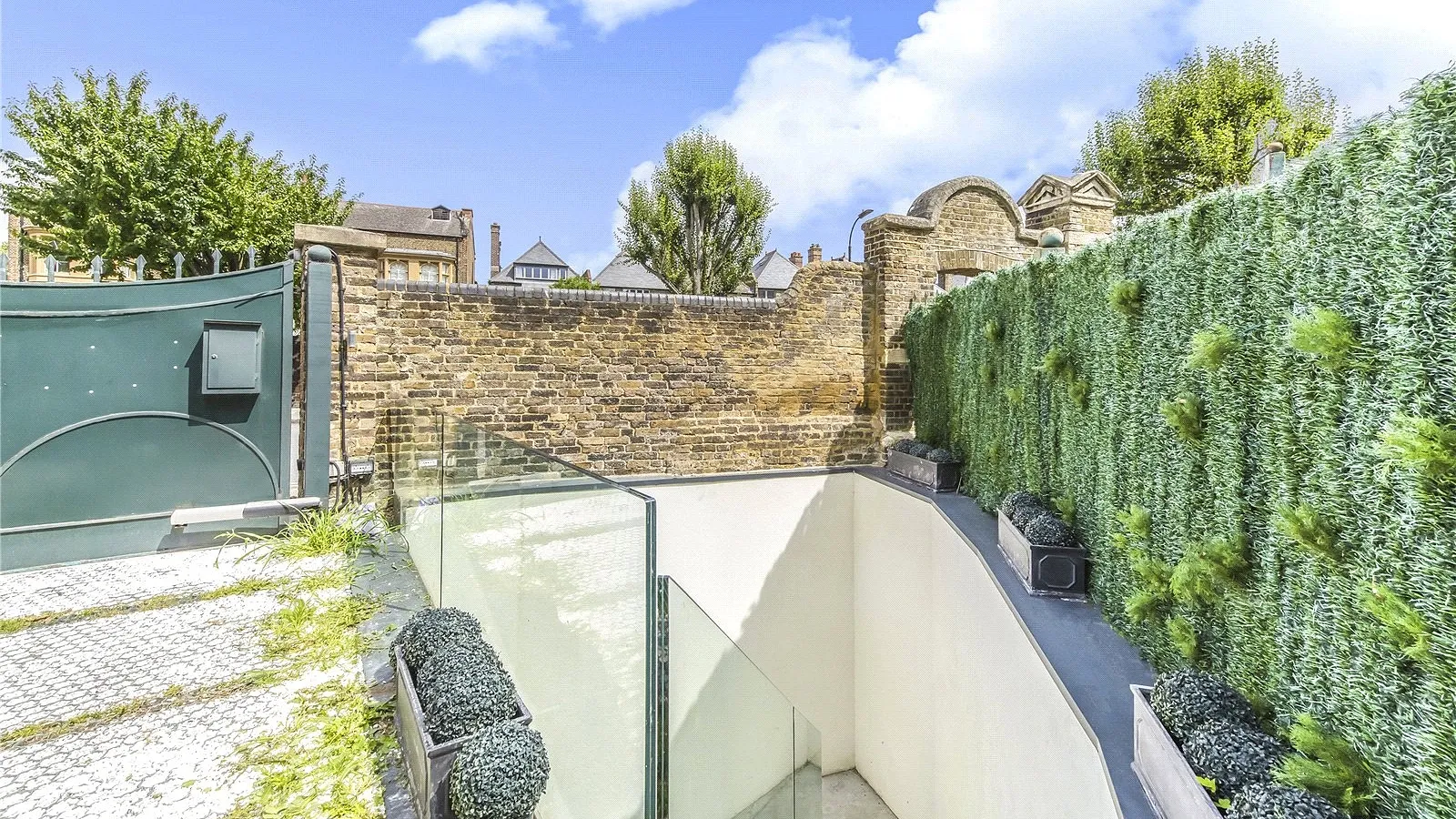 House Margravine Gardens in Greater London
