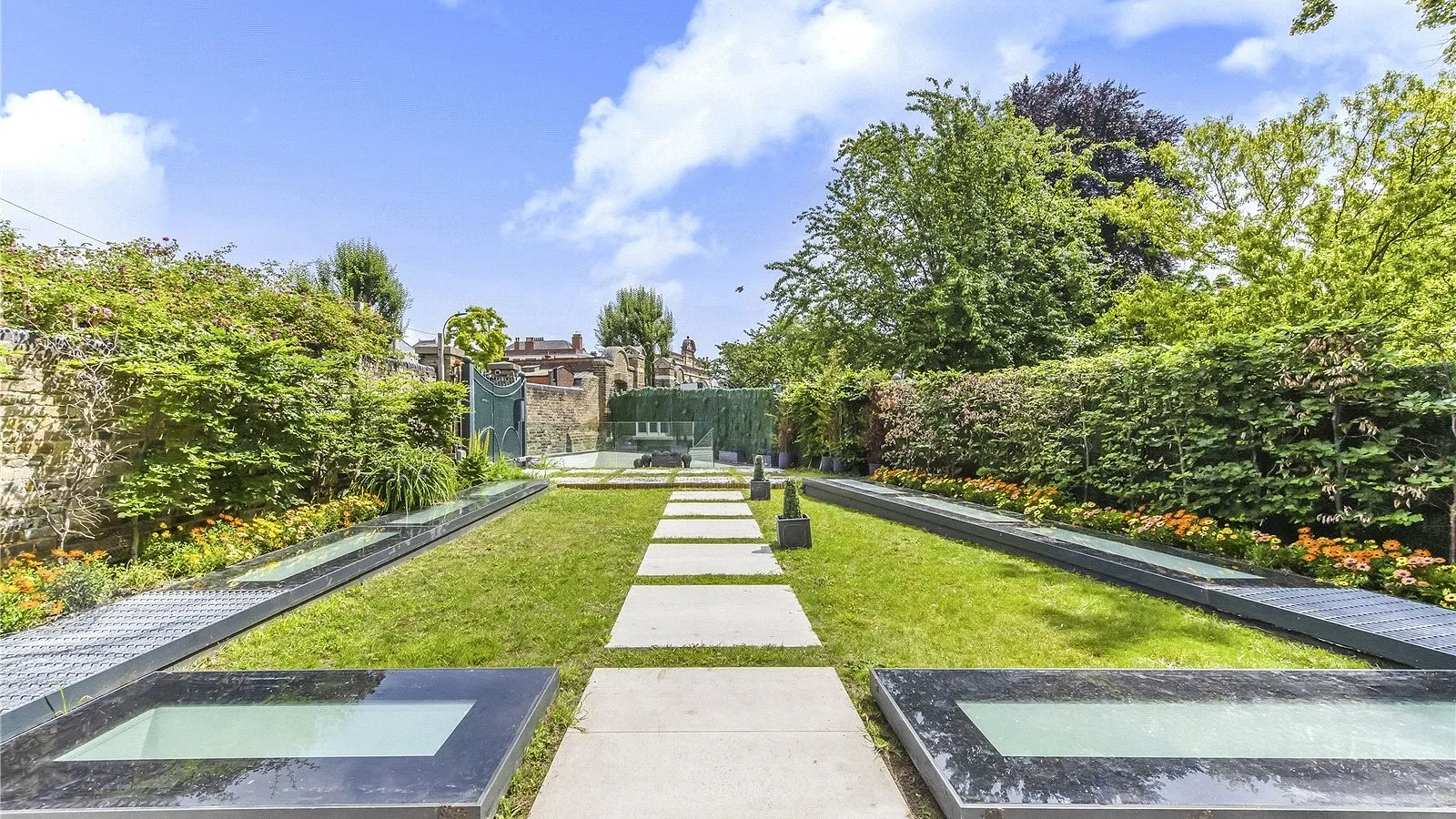 House Margravine Gardens in Greater London