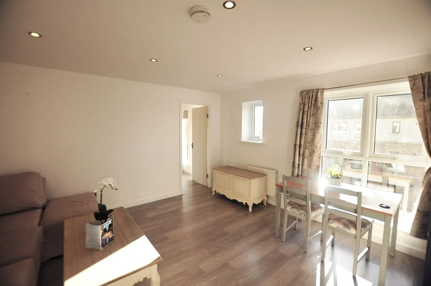 Flat Wesley Avenue in Greater London