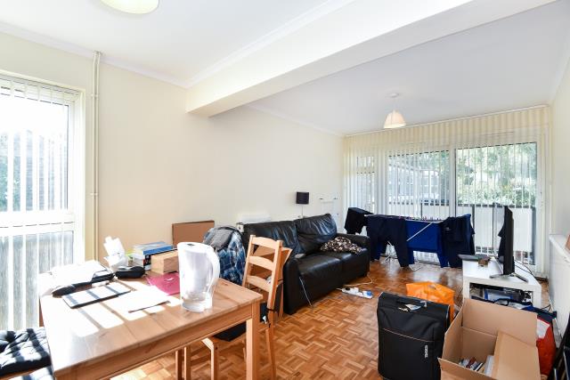 Flat Cholesbury Grange in Oxford
