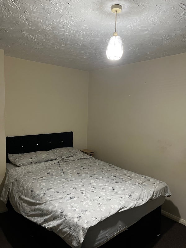 Room Drapers Field in Coventry
