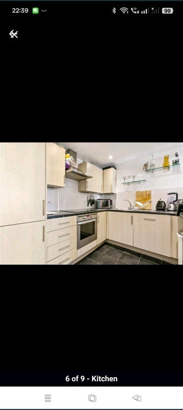 Flat East Hill in Greater London