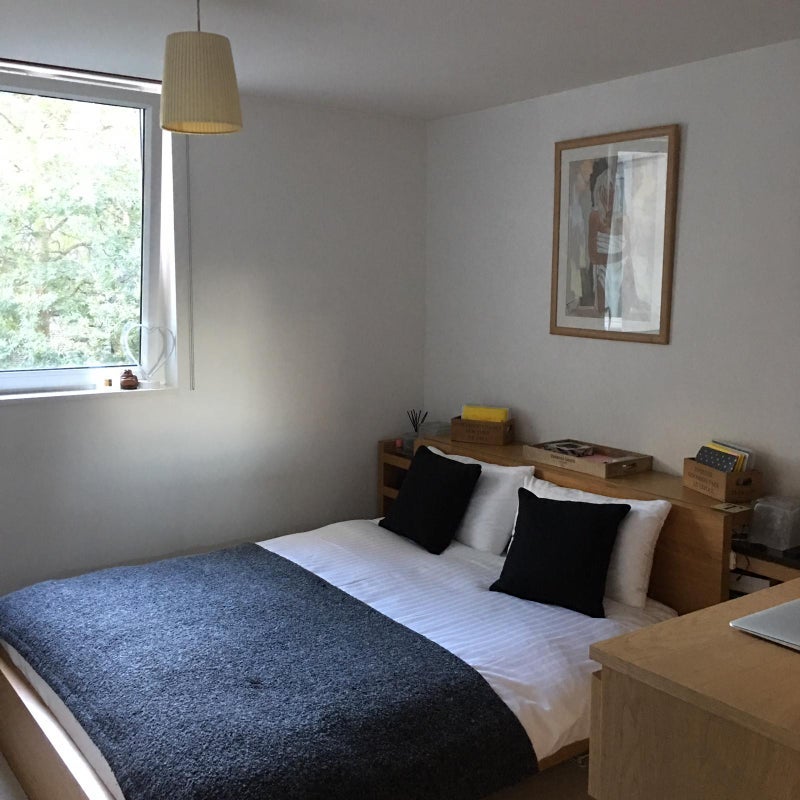 Flat East Hill in Greater London