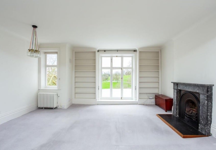 Flat Chalcot Crescent in Greater London
