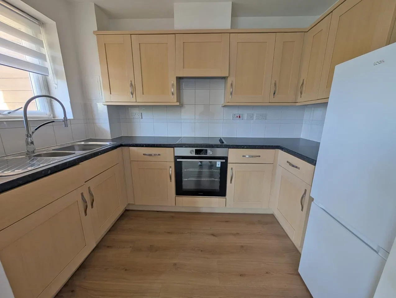 Flat Manning Gardens in Greater London