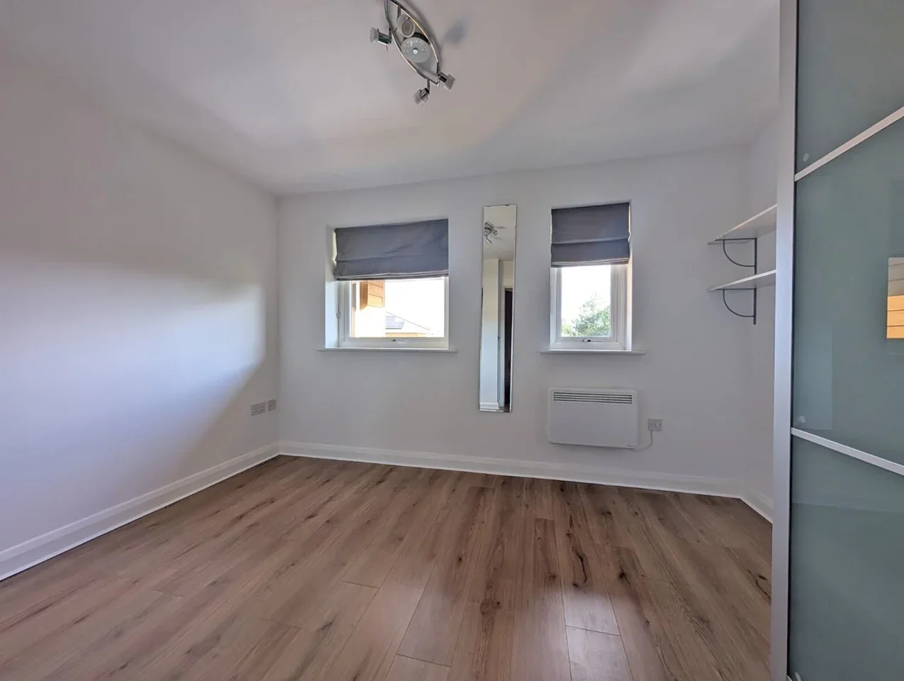 Flat Manning Gardens in Greater London