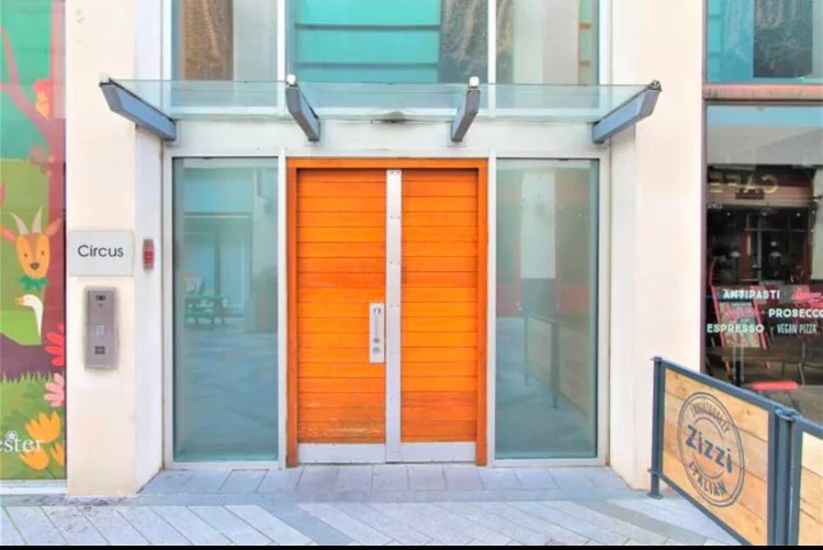 Flat Freeschool Lane in Leicester