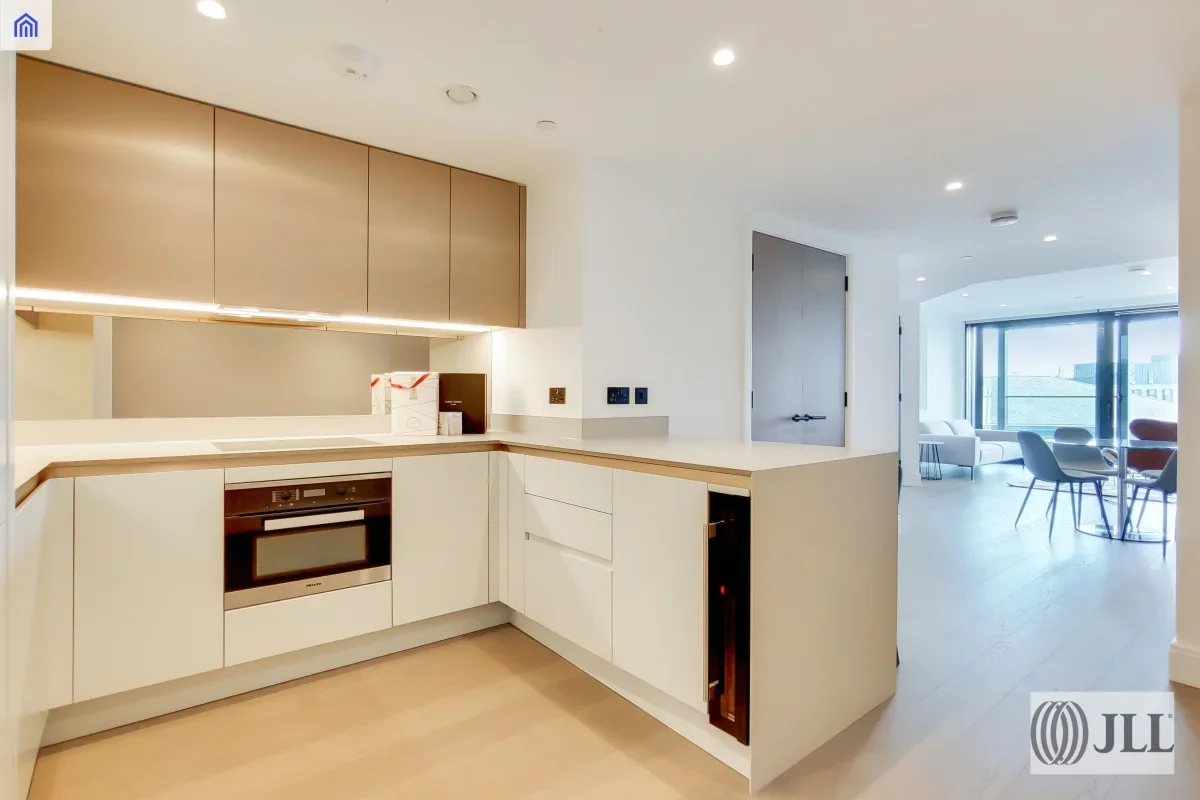Flat Lower Marsh in Greater London