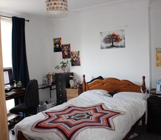 Room Chesterfield Road in Sheffield