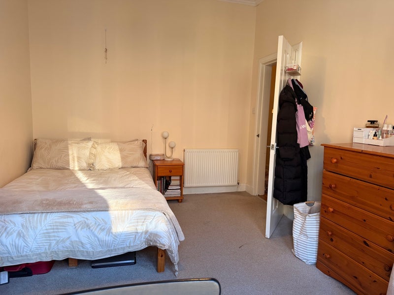 Room Murieston Crescent in City of Edinburgh