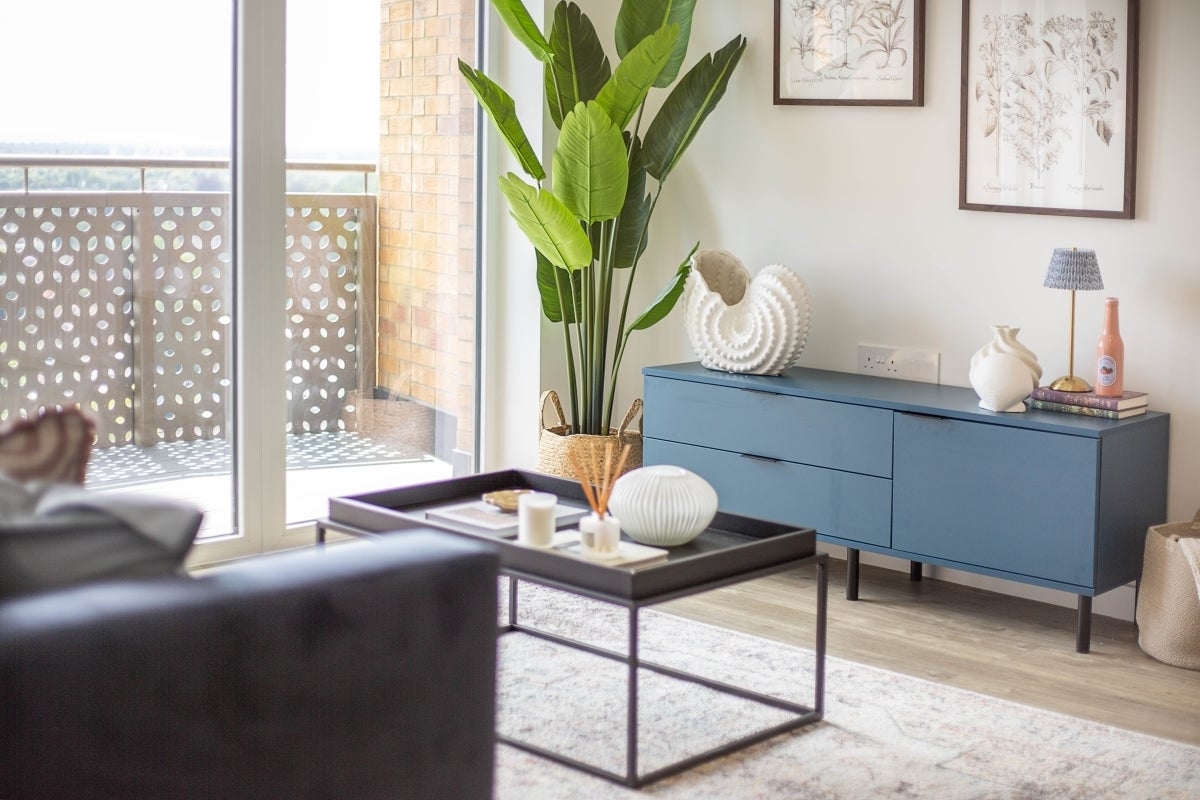 Flat Elmsleigh Road in Borough of Spelthorne