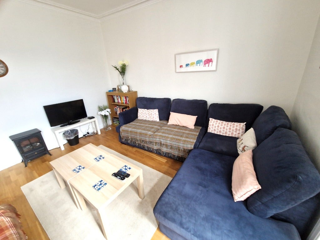 Flat Melbourne Place in North Berwick