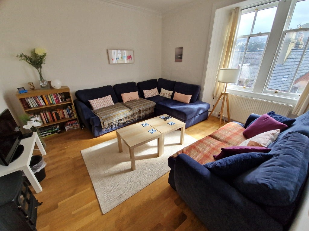 Flat Melbourne Place in North Berwick