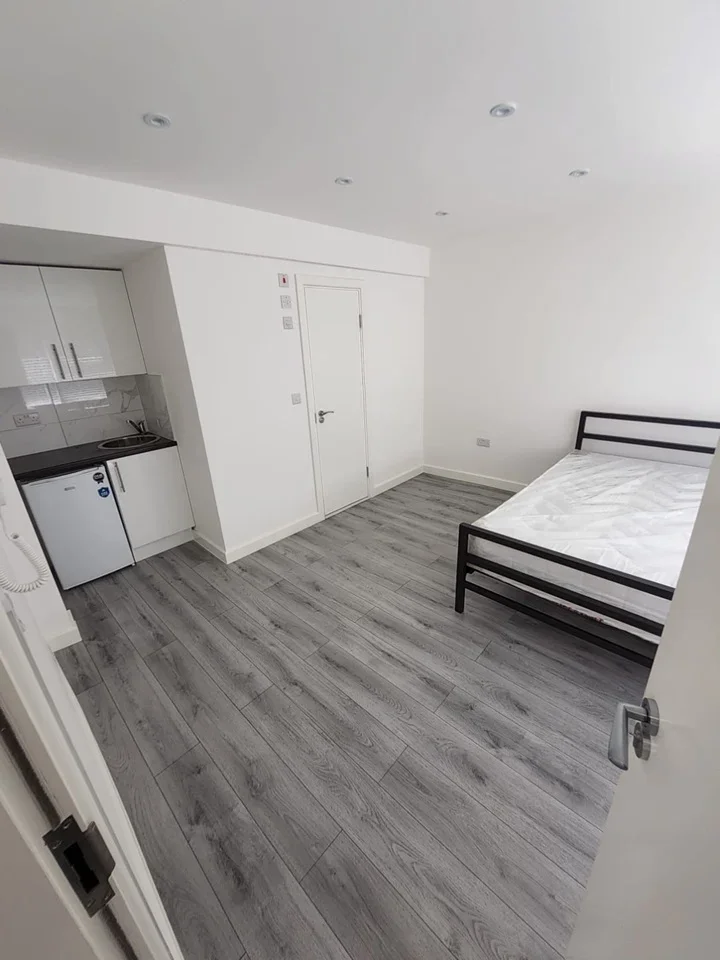 Flat Star Lane in Greater London